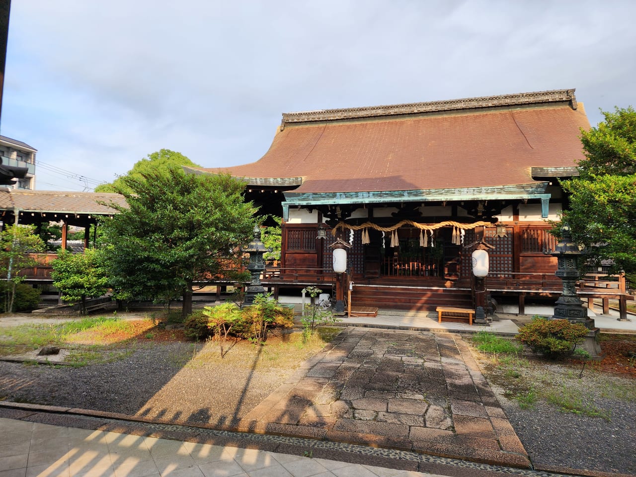 六孫王神社