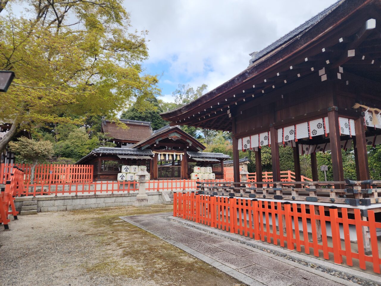 建勲神社
