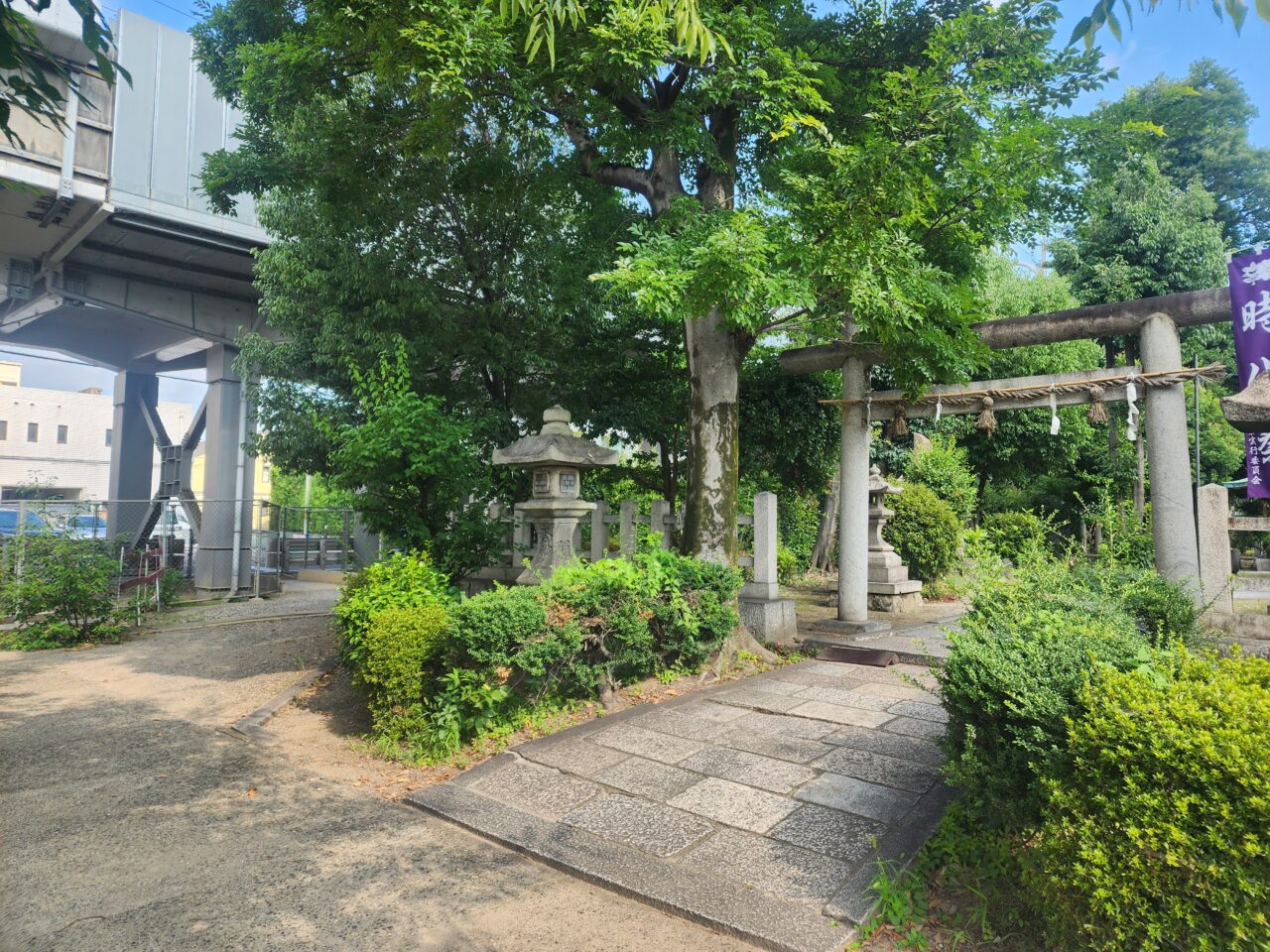 綾戸國中神社